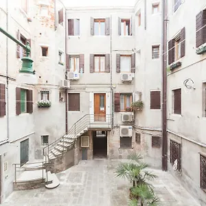 Campiello Chiesa, By Short Holidays Apartamento